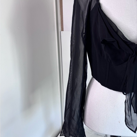 Annie Reva Women’s Sheer Top Lined Acetate Snap Split Sleeve Black Top! Size 8 - Picture 3 of 10